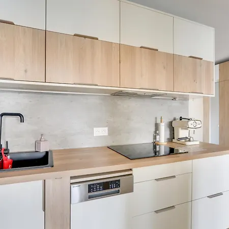 Luxury 75m2 With Eiffel Tower View, Metro 1 Min, Parking 公寓