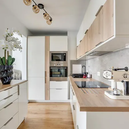 Luxury 75m2 With Eiffel Tower View, Metro 1 Min, Parking *