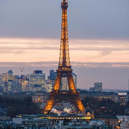 Luxury 75m2 With Eiffel Tower View, Metro 1 Min, Parking Appartamento *