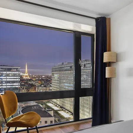 Apartmán Luxury 75m2 With Eiffel Tower View, Metro 1 Min, Parking Paříž
