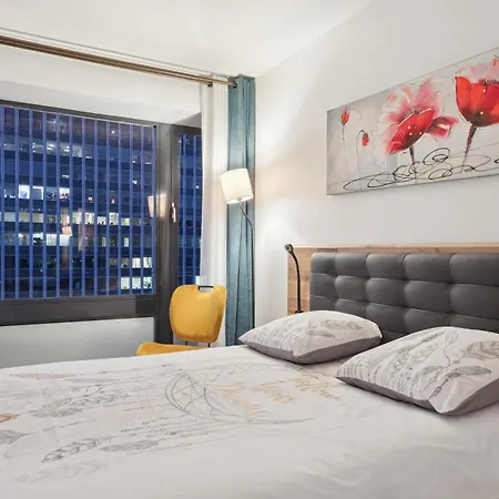 Luxury 75m2 With Eiffel Tower View, Metro 1 Min, Parking * 巴黎